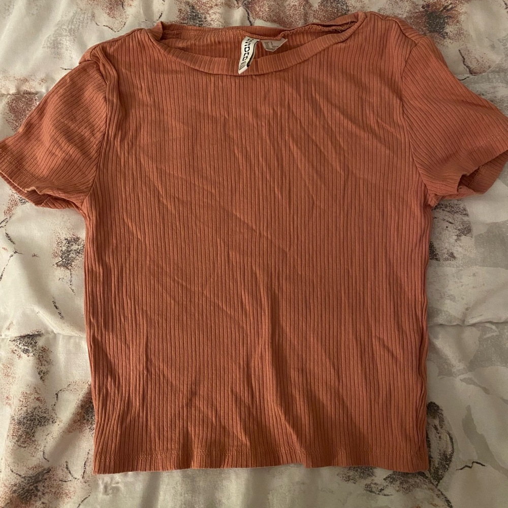 Dusty rose colored shirt from H&M